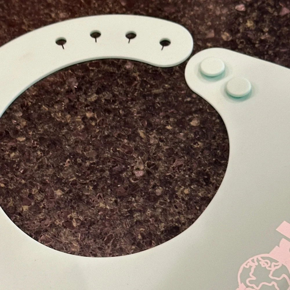 BELLA TUNNO Tots 3 Mint Green Silicone Bibs - World Changer baby feeding